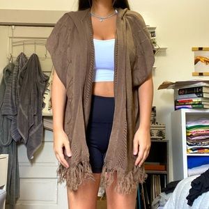 Short sleeved cardigan with hood